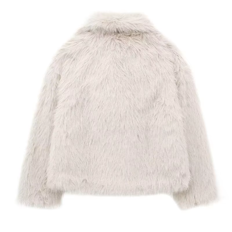 Victoria – Luxe Plush Faux Fur Coat