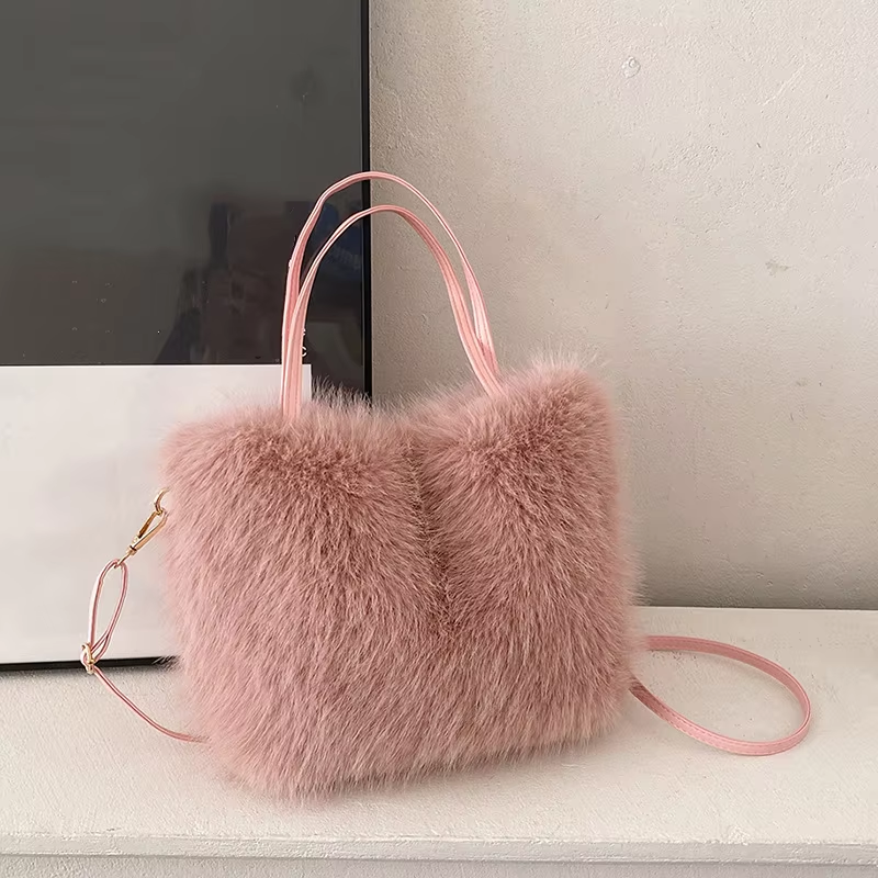 Shane – Luxury Faux Fur Shoulder Bag