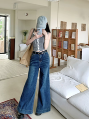 Clara – High-Waisted Vintage Straight Jeans