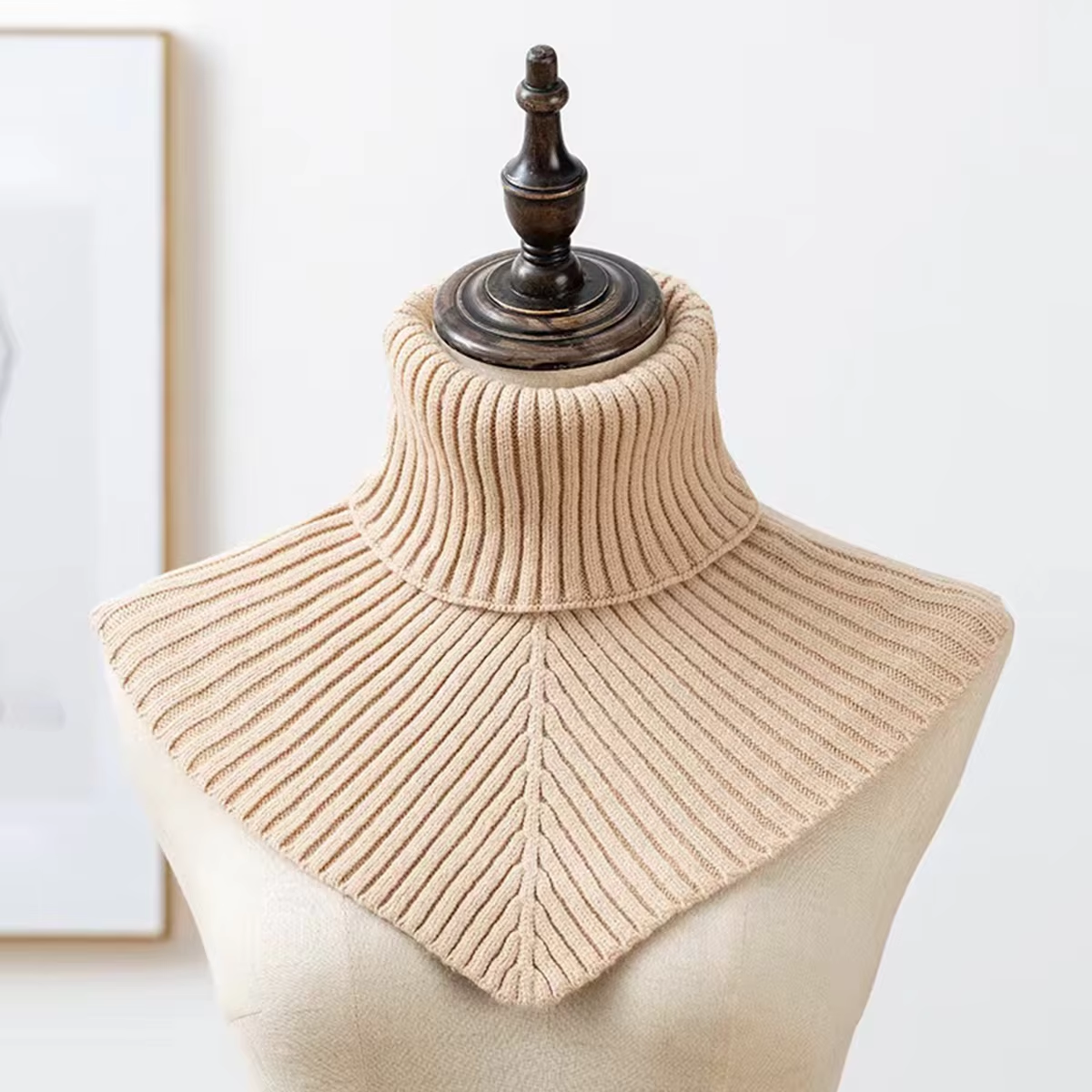 Knitted High-Lapel Scarf