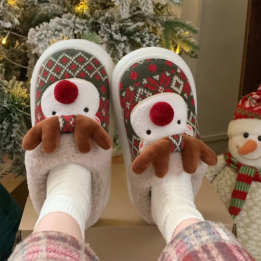 Eden – Cartoon Deer Christmas Slippers