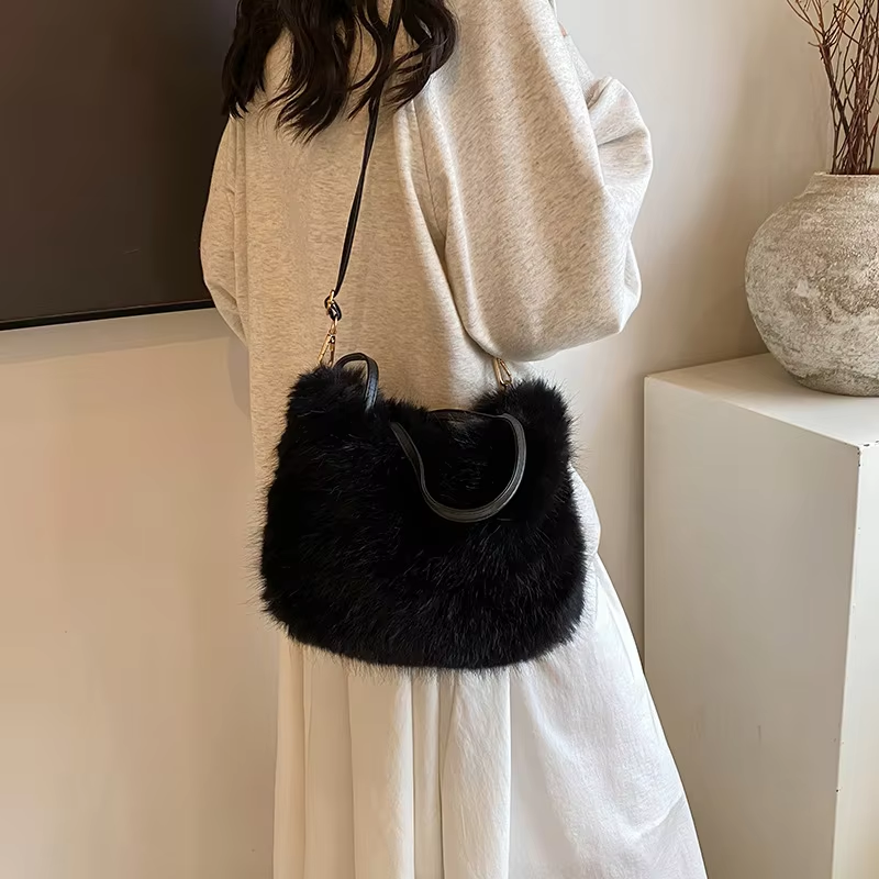 Shane – Luxury Faux Fur Shoulder Bag