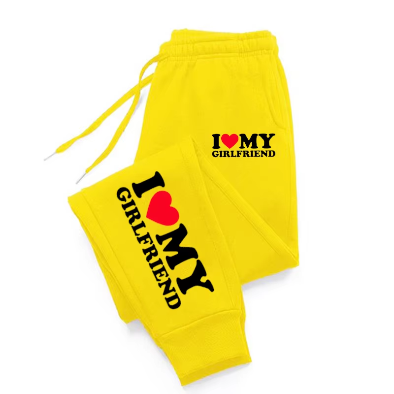 Spodnie męskie | Wygodne spodnie jogger unisex z kieszeniami „I Love My Girlfriend”.