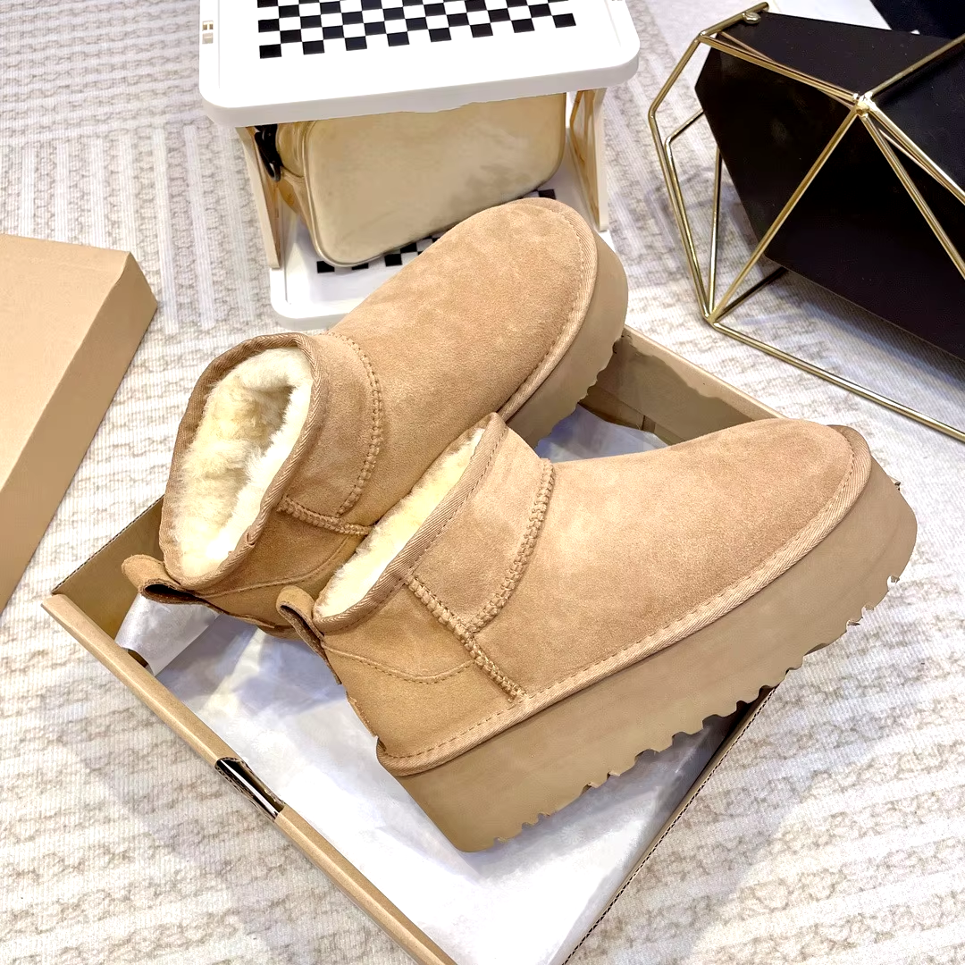 Grace – Designer Sheepskin Snow Boots