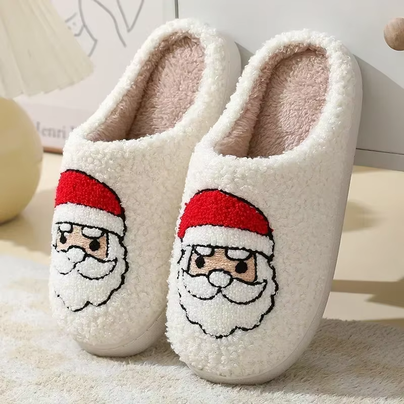 Liam & Lily – Christmas Tree Fluffy Slippers