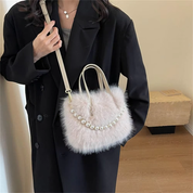 Collet – Furry Pearl Chain Bag