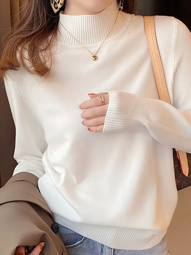 April – Chic Turtleneck Sweater