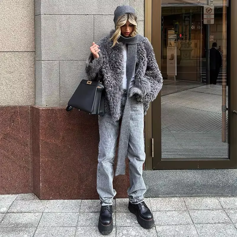 Elise – Elegant Grey Faux Fur Coat